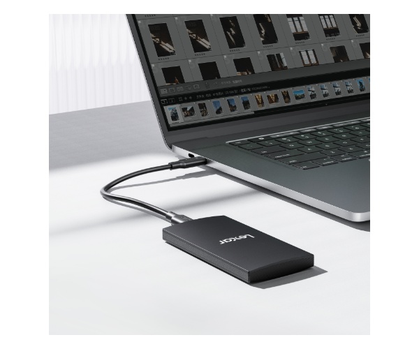 Lexar SL300 Portable SSD LSL300001T-RNBNG — 3